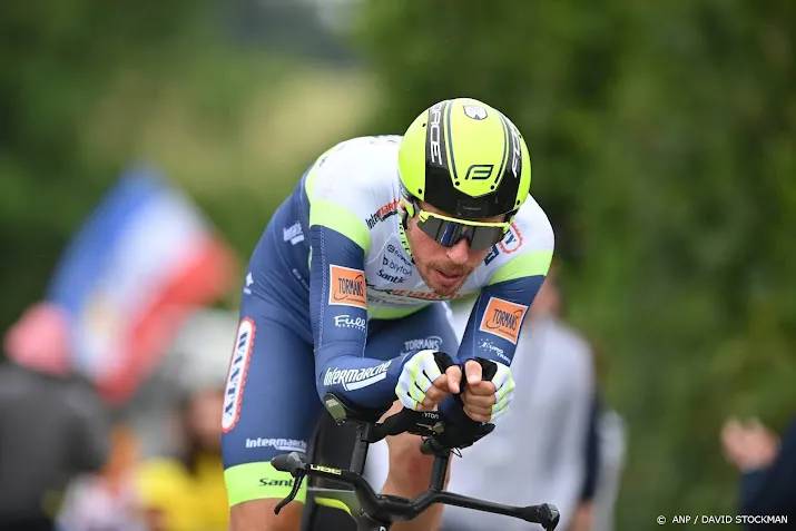 boy van poppel met wielerploeg intermarche naar vuelta