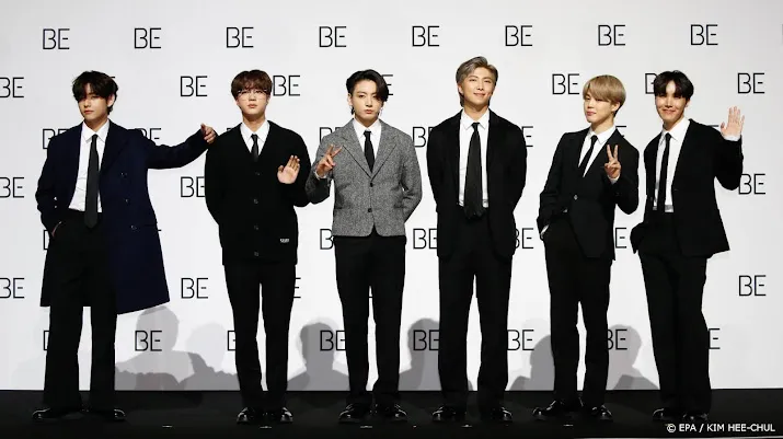 boyband bts stapt over naar platenlabel met notering in amsterdam