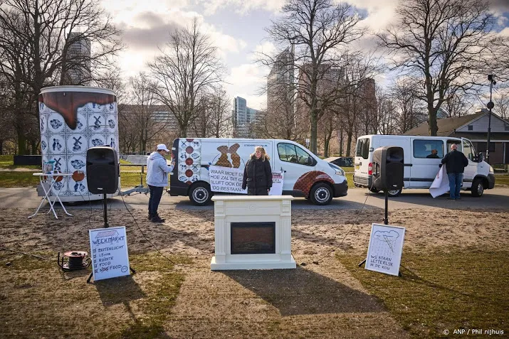 boze marktkooplui voeren actie bij malieveld