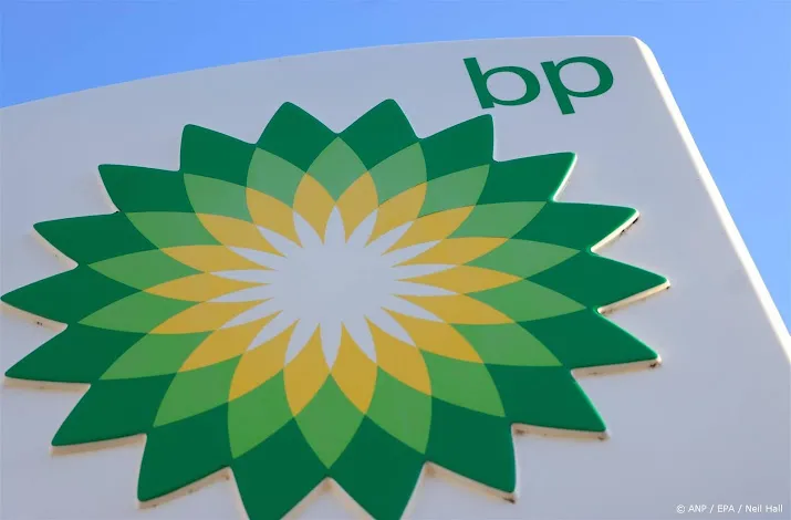 bp pauzeert ontwikkeling nieuwe windparken op zee aldus reuters