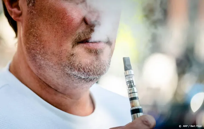 brancheorganisatie waarschuwt voor verkoop illegale e sigaretten