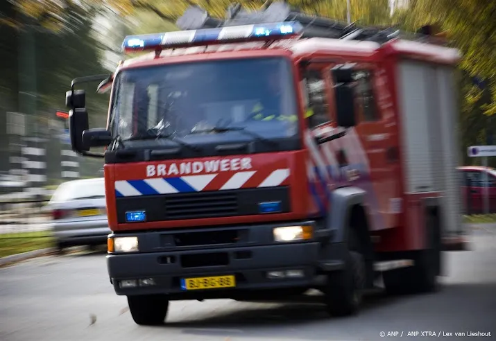 brand in juwelierszaak in almere 40 omwonenden geevacueerd