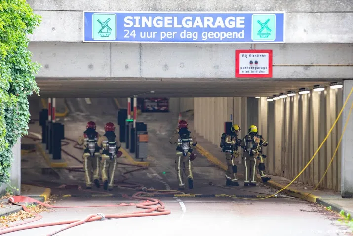 brand in ondergrondse parkeergarage bij centrum alkmaar