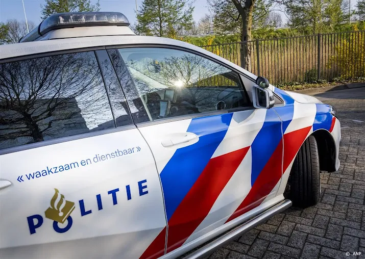 bretly d ging voor aanhouding met smoes amsterdams hotel binnen