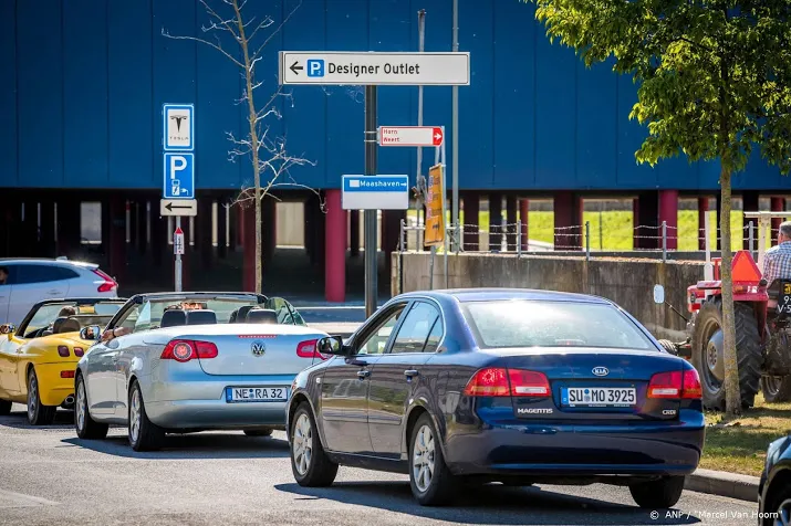 brief burgemeesters aan duitsers blijf thuis met pinksteren