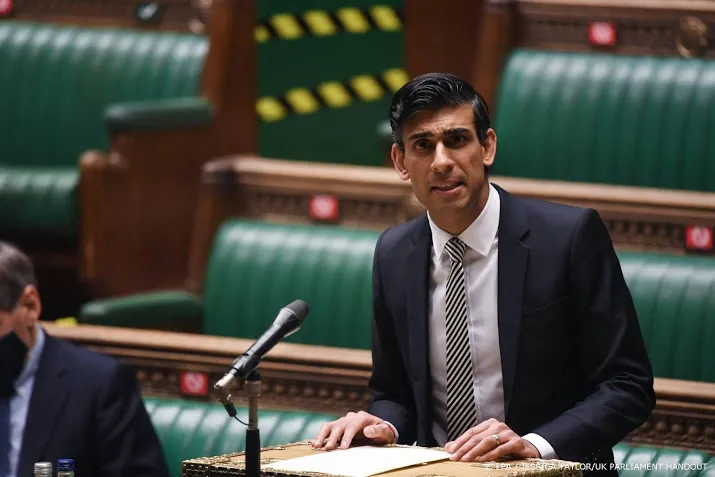 brits overheidstekort niet zomaar opgelost