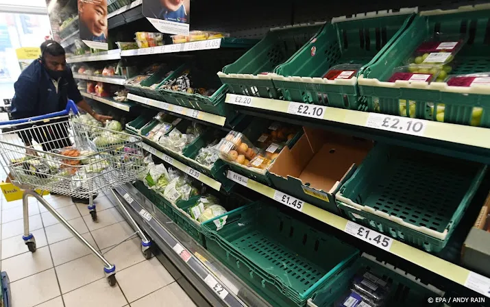 britse overheid wil zorgen over lege schappen met kerst wegnemen