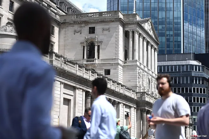 britse rente verder omhoog met half procentpunt
