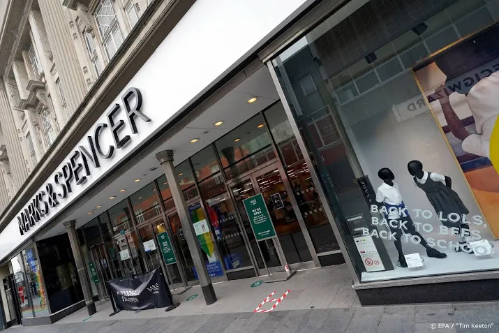 britse warenhuisketen marks spencer schrapt haast duizend banen