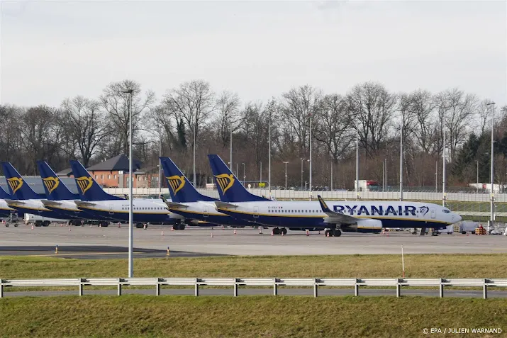 bronnen ryanair plaatst grote vliegtuigorder bij boeing
