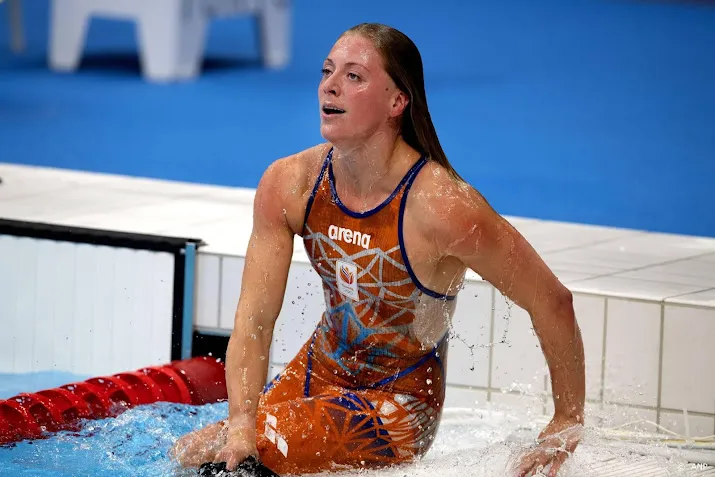 brons voor zwemster toussaint bij ek op 100 meter rugslag