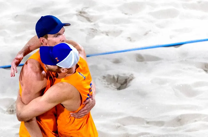 brouwer en meeuwsen stranden in kwartfinales