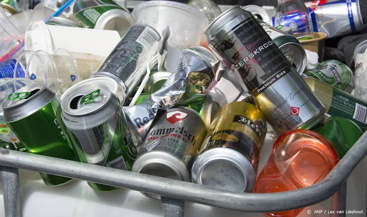 brouwers mensen blijven na komst statiegeld blikjes bier kopen