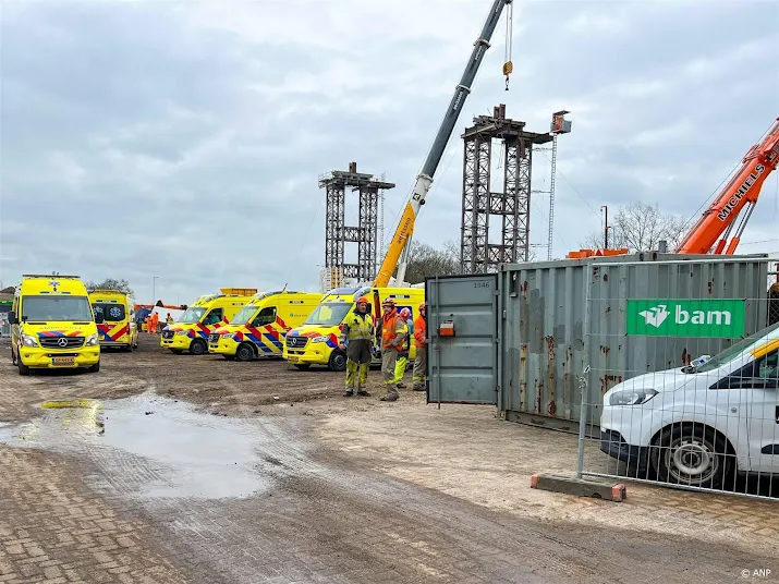 brugdek op minstens twee slachtoffers gevallen in lochem