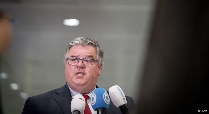 bruls wil snel versoepelen dit is niet meer te houden