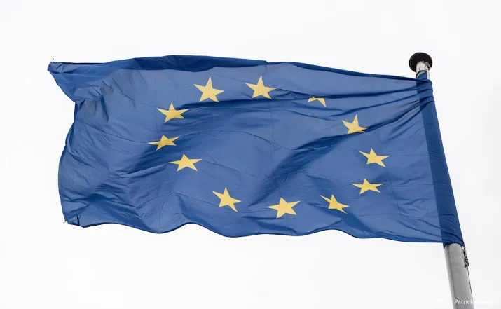 brussel begint procedure tegen duitsland om uitspraak over ecb