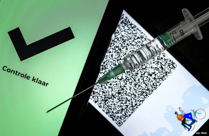 brussel komt donderdag met nieuwe aanbeveling over coronapas