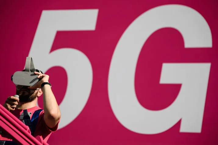brussel maant kabinet over vertraging 5g