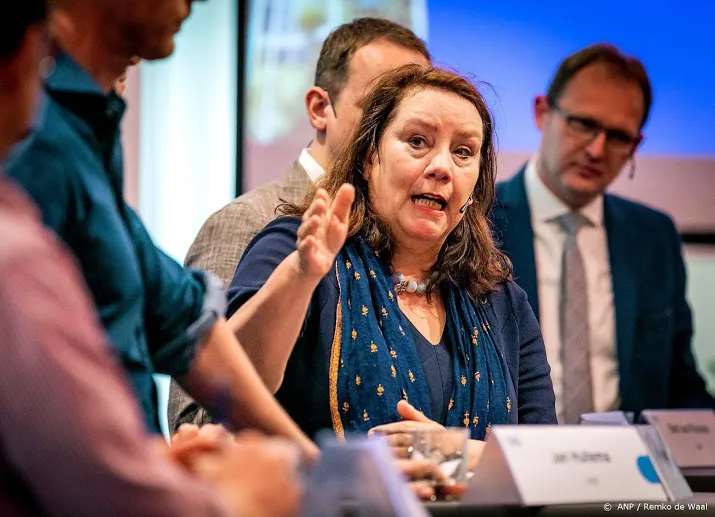 brussel moet ss pensioenen onderzoeken
