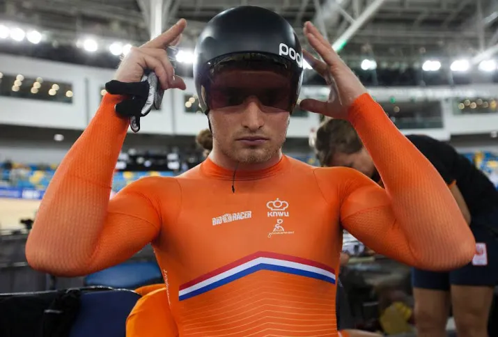 buchli kanshebber op keirin bij wk