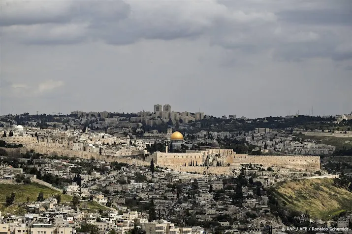 buitenlandse zaken roept reizigers israel op alert te zijn