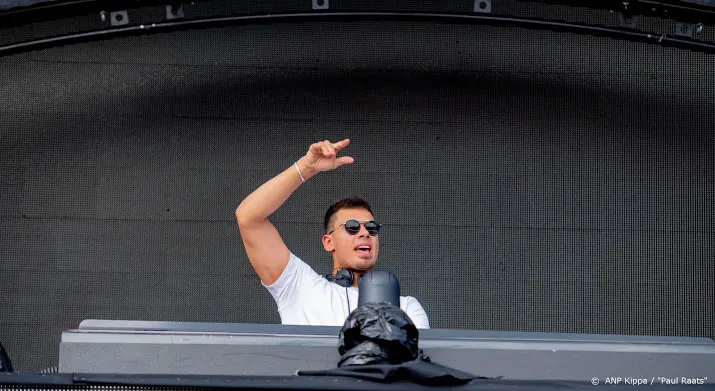 buma award music in media voor afrojack en ramses shaffy