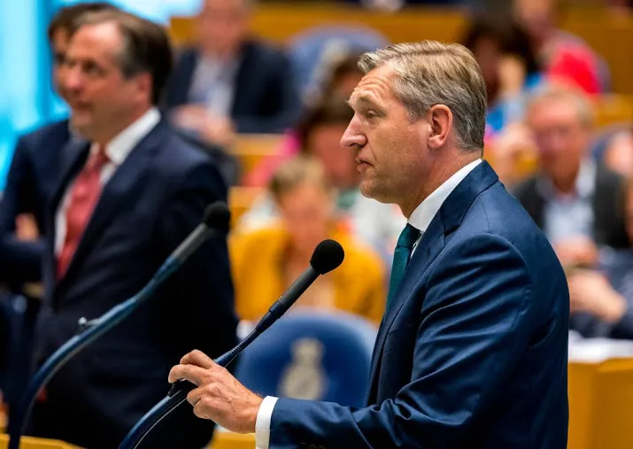 buma pleit voor meer beschaving in kamer