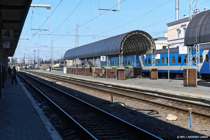 bureau oekraine begint met vervoer graan naar europa via spoor
