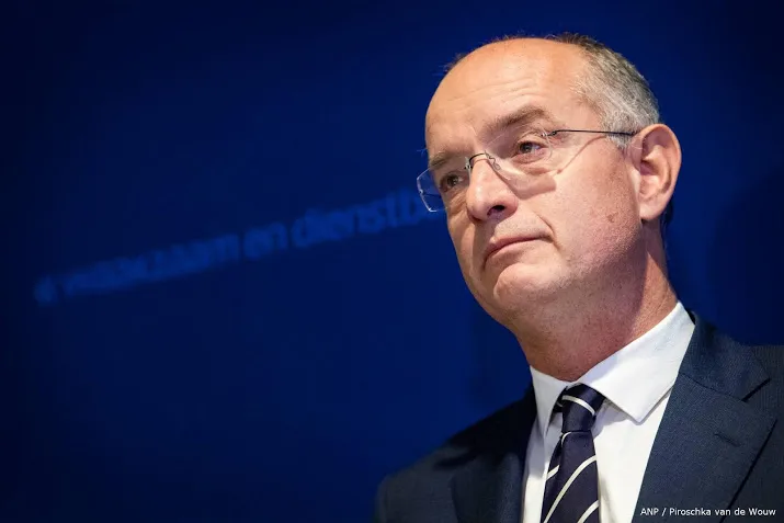 burgemeester enschede in ziekenhuis na coronabesmetting