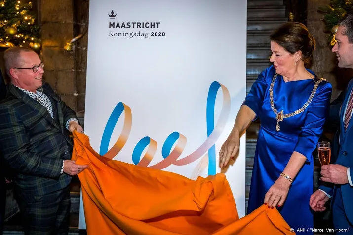 burgemeester maastricht feliciteert koning perfisia majesteit