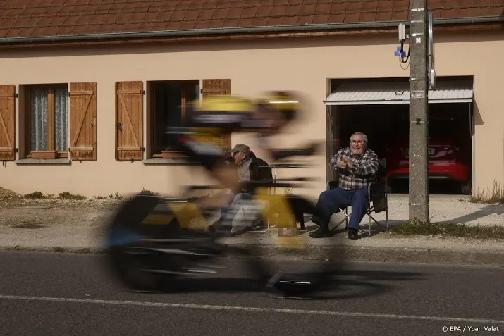 burgemeester parijs nice finisht niet in nice maar in levens