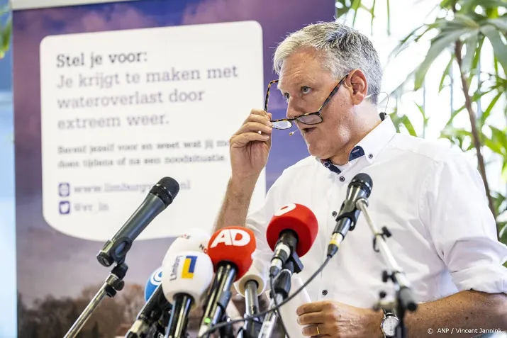 burgemeester venlo grens bestaat niet meer we leven in europa