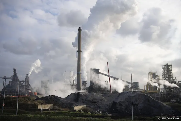 burgemeester waarschuwt actievoerders terrein tata is gevaarlijk