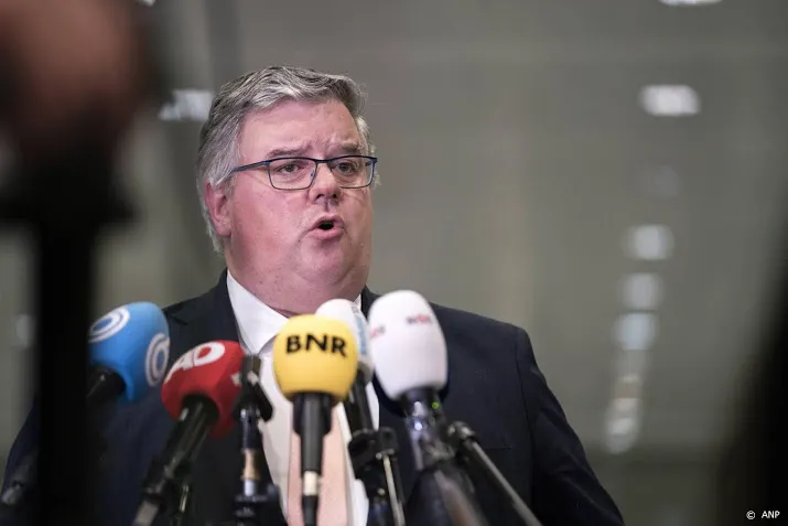 burgemeesters bespreken maatschappelijke impact coronacrisis