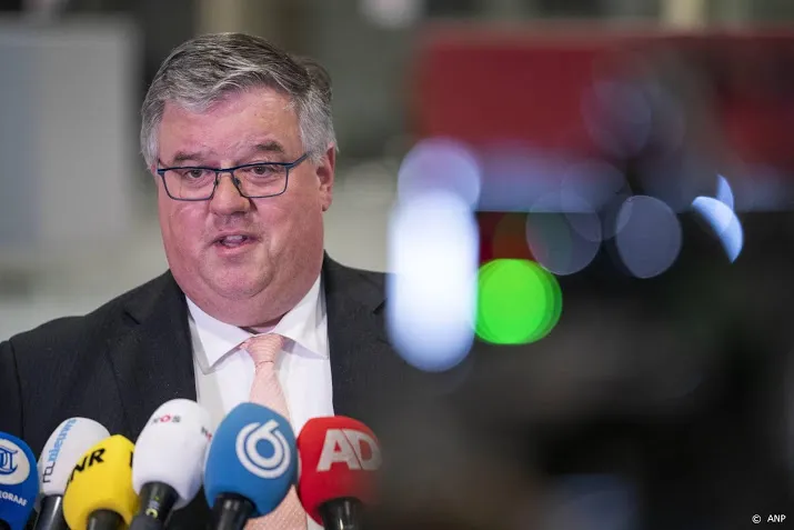burgemeesters tevreden over uitstel coronaversoepelingen