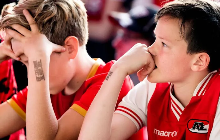 bus met fans az aangehouden op a16