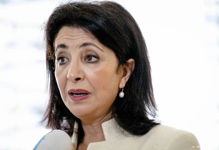 bushoff aan de slag als kamerlid na vertrek van arib