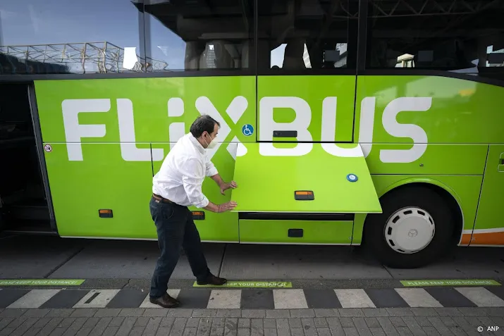 busvervoerder flixbus profiteert van chaos op schiphol