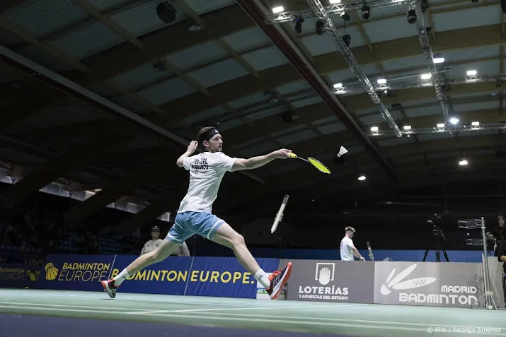 caljouw en kweekel uitgeschakeld op ek badminton