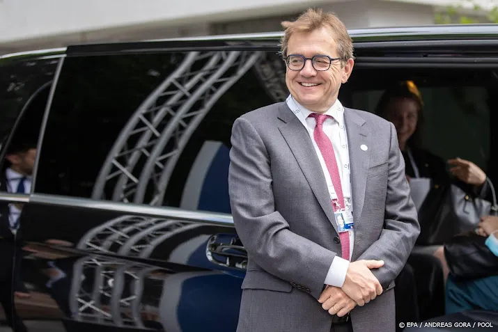 canada geeft gasturbine nord stream terug aan duitsland