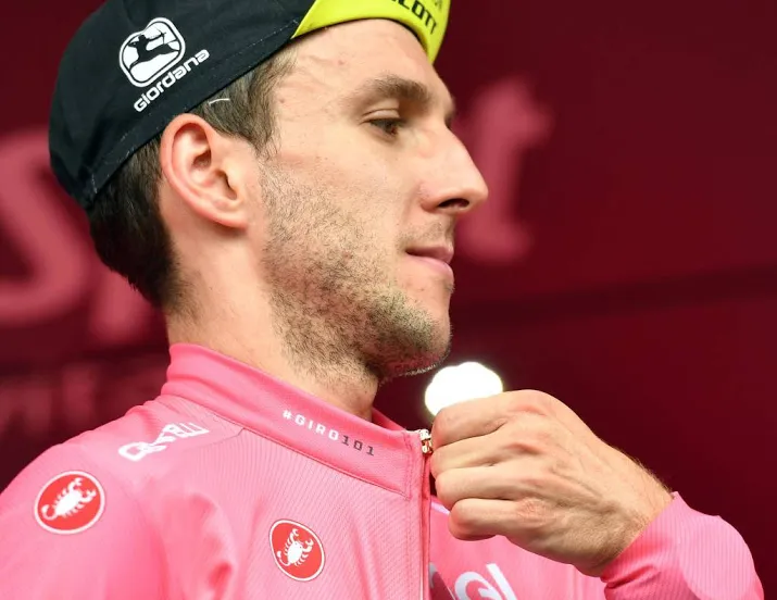 carapaz pakt ritzege dumoulin houdt stand