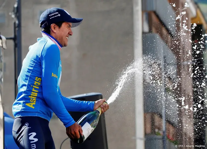 carapaz wint vierde etappe giro ditalia