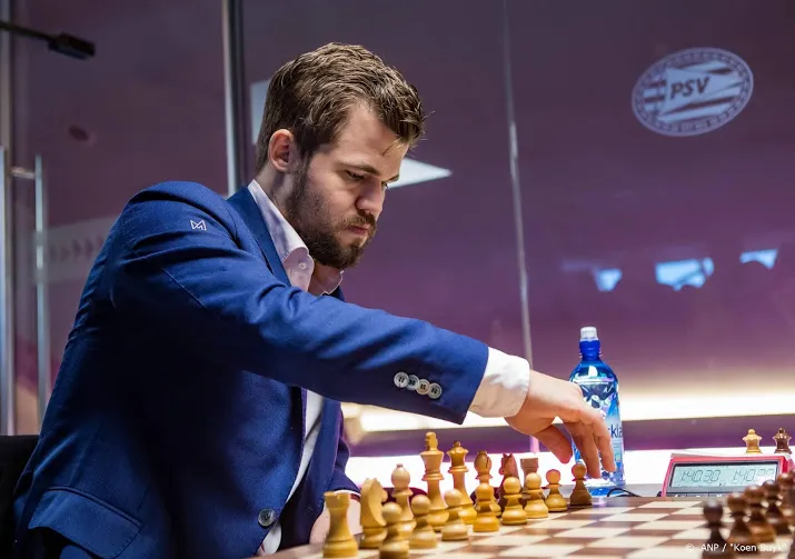carlsen en nakamura spelen finale online schaaktoernooi