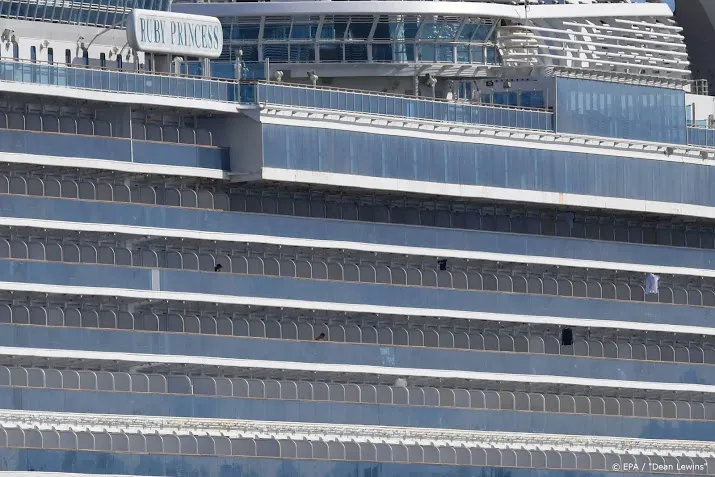 carnival wil vanaf 1 augustus weer uitvaren met cruiseschepen