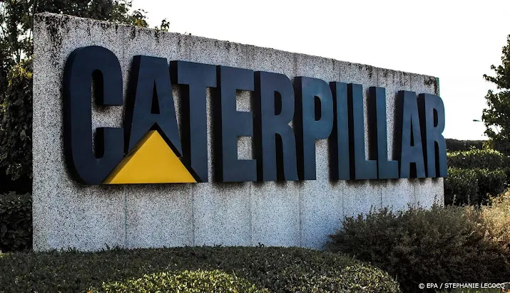 caterpillar zakt op afwachtend wall street na cijfers