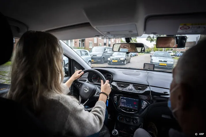 cbr cancelt alle rijexamens in gebied met code rood tot 12 30 uur