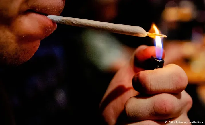 cbs kwart nederlanders ziet drugsactiviteit in eigen buurt