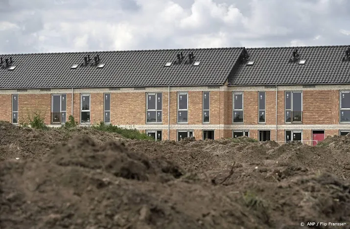 cbs weer minder vergunningen voor nieuwbouwwoningen