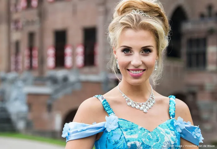 celinde schoenmaker gaat in vs in opera spelen