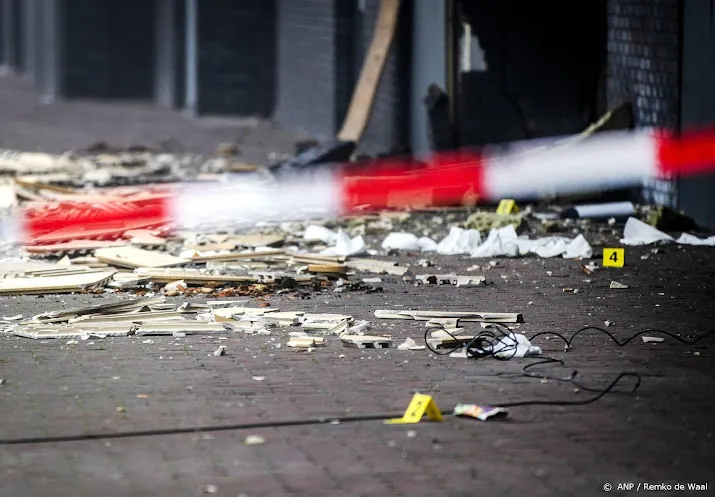 celstraffen tot 25 jaar voor plaatsen explosief poolse super